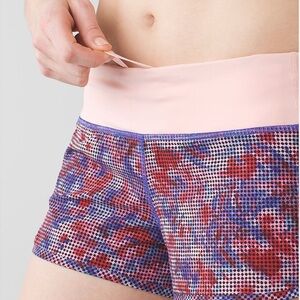 Lululemon Speed Short Checker Blooms Multi Minty Pink sz. 8  2.5”
